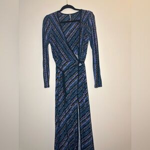 Free people phoebe maxi wrap around dress size S
Never worn